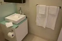Duke Furnished Suites Toronto Canada