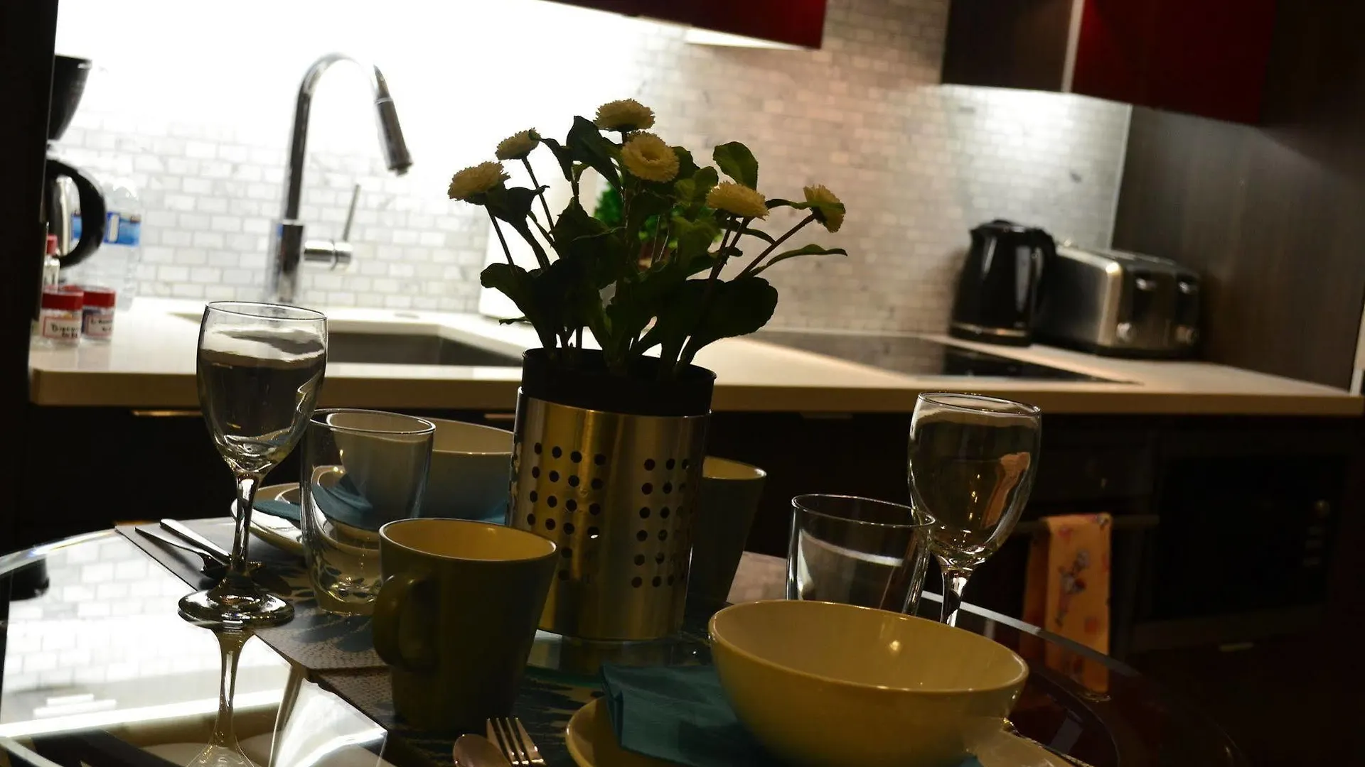 Hotel Duke Furnished Suites Toronto