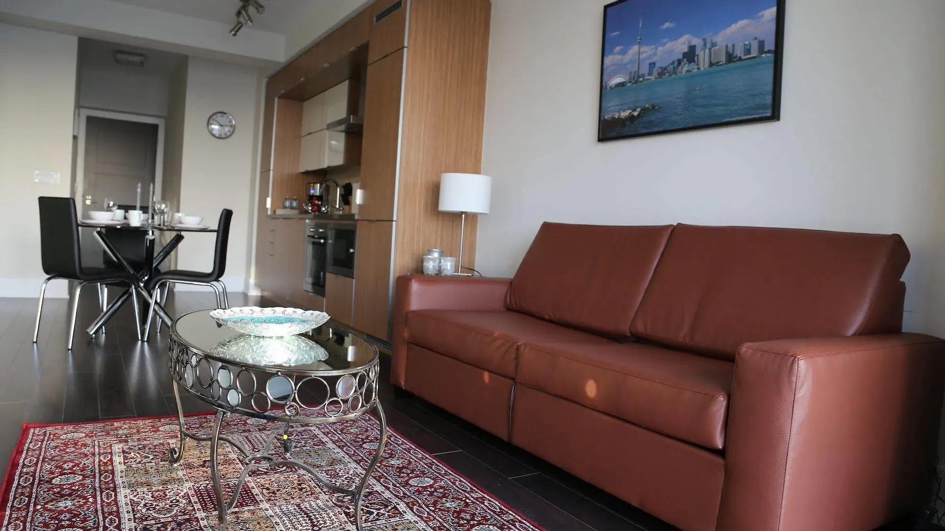 Duke Furnished Suites Toronto Hotel