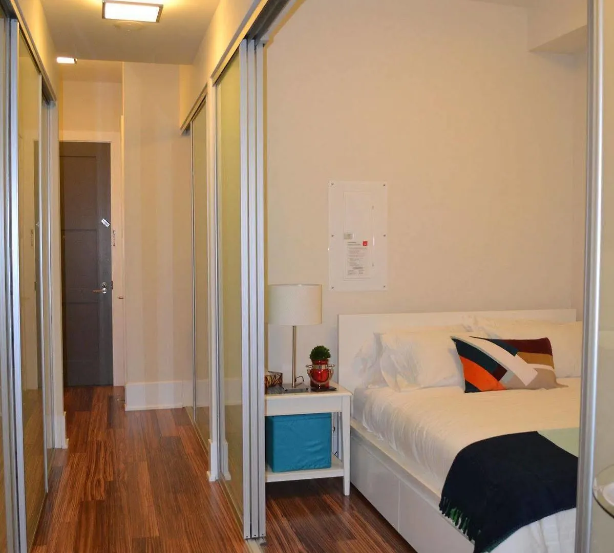 Duke Furnished Suites Toronto 4*,